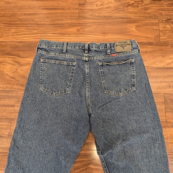 Men's Wrangler Jeans - Picture 4 of 5
